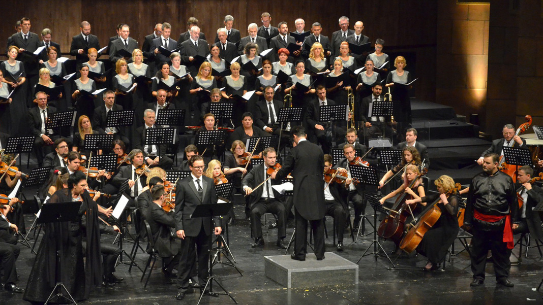 Импресивни наступи новосадских ансамбала