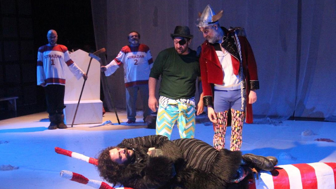 Премијера „Фортинбрас се напио“