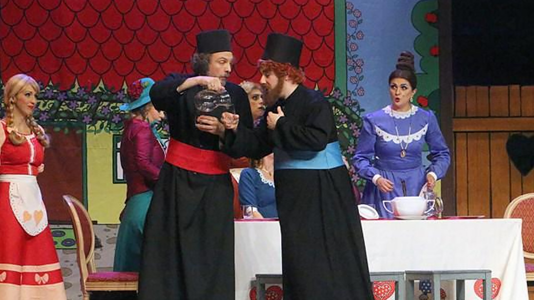 „Поп Ћира и поп Спира“ у СНП: Носталгична музичка фреска