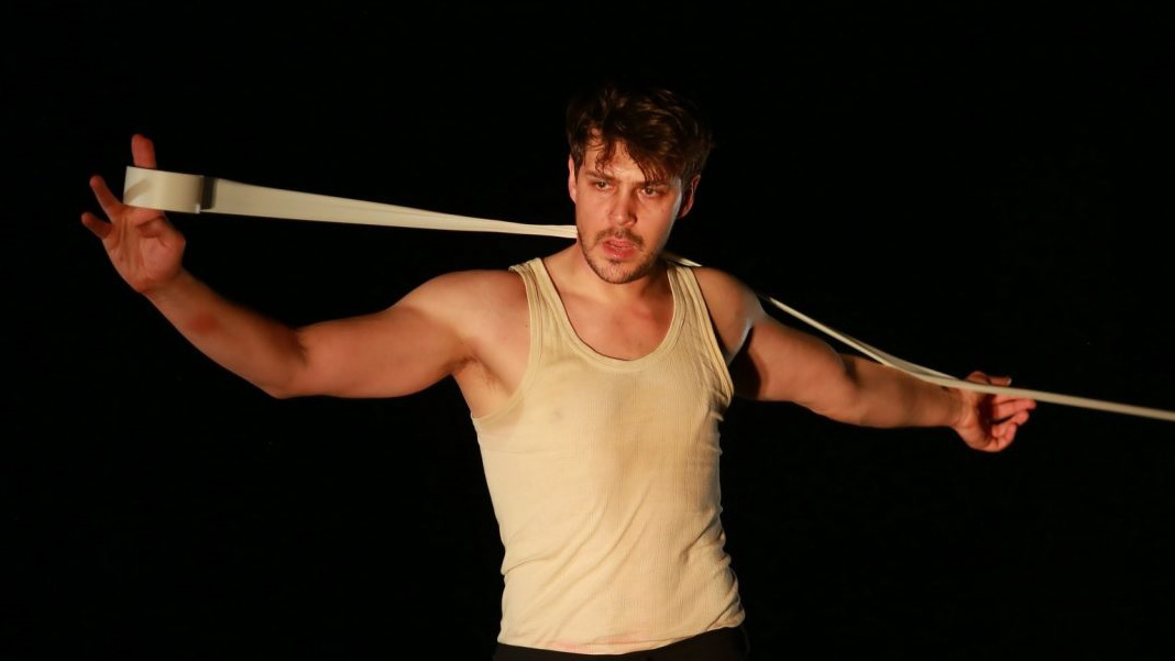 Представа Баал и Милош Биковић у насловној улози у Српском народном позоришту 28. априла