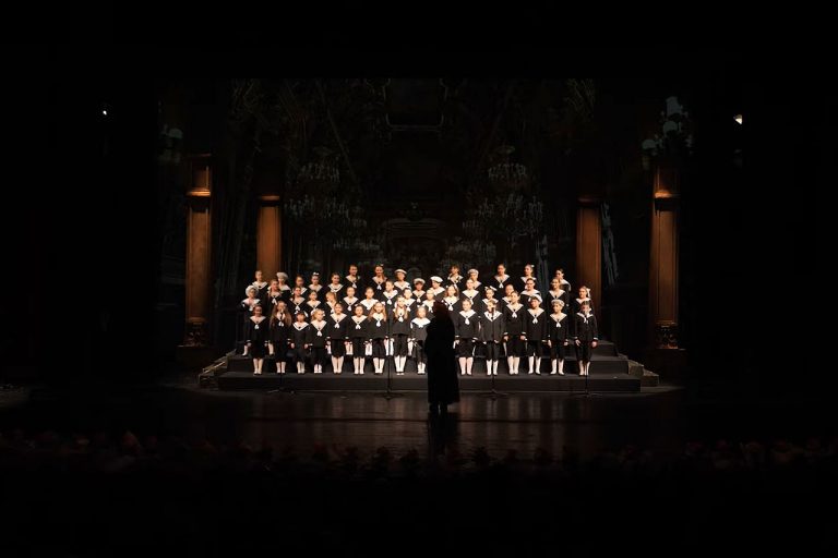 Снимак концерта „Мали оперски бал“ – публици на дар