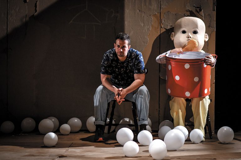 Отказјуе се представа „Родитељ: првих шест година“