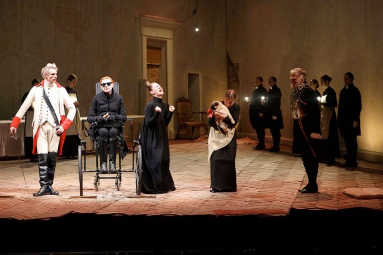 Позоришни догађај сезоне – две вечери у Српском народном позоришту представа „Поданици“ у режији Андреја Могучија