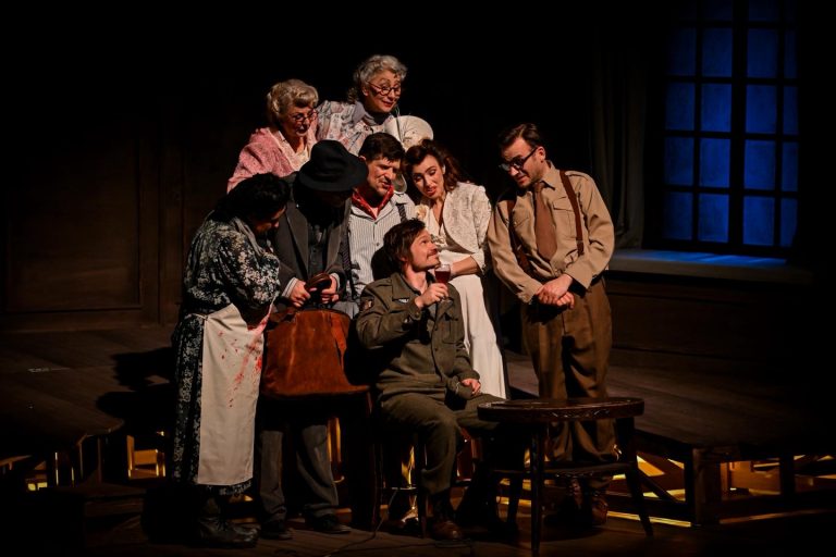 „Арсеник и старе чипке“ премијерно 18. априла