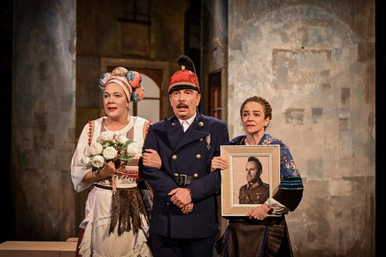 Премијера представе „Тотови“ 28. априла